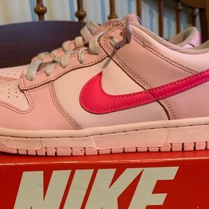 Triple Pink Nike Dunks (8.5W / 7 Girls